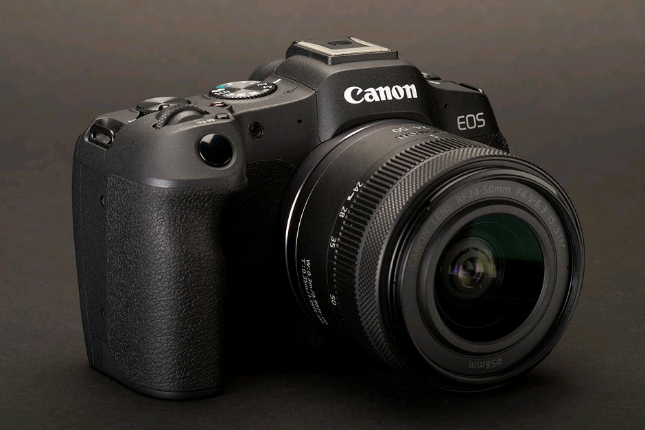 Cannon EOS R8 Camera